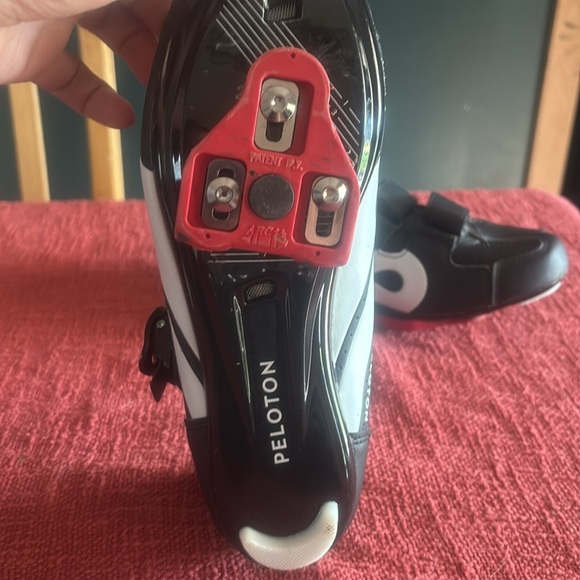 Peloton Cycling Shoes for Peloton Bike & Bike+ with Delta-Compatible Bike EUC 39 - Picture 4 of 5